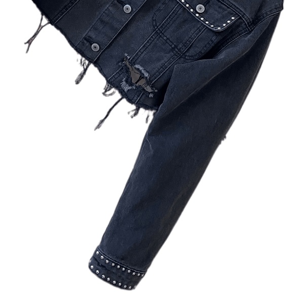 Cropped Black Jean Jacket Denim Distressed Ripped Silver Studded Streetwear Crop - Picture 5 of 16